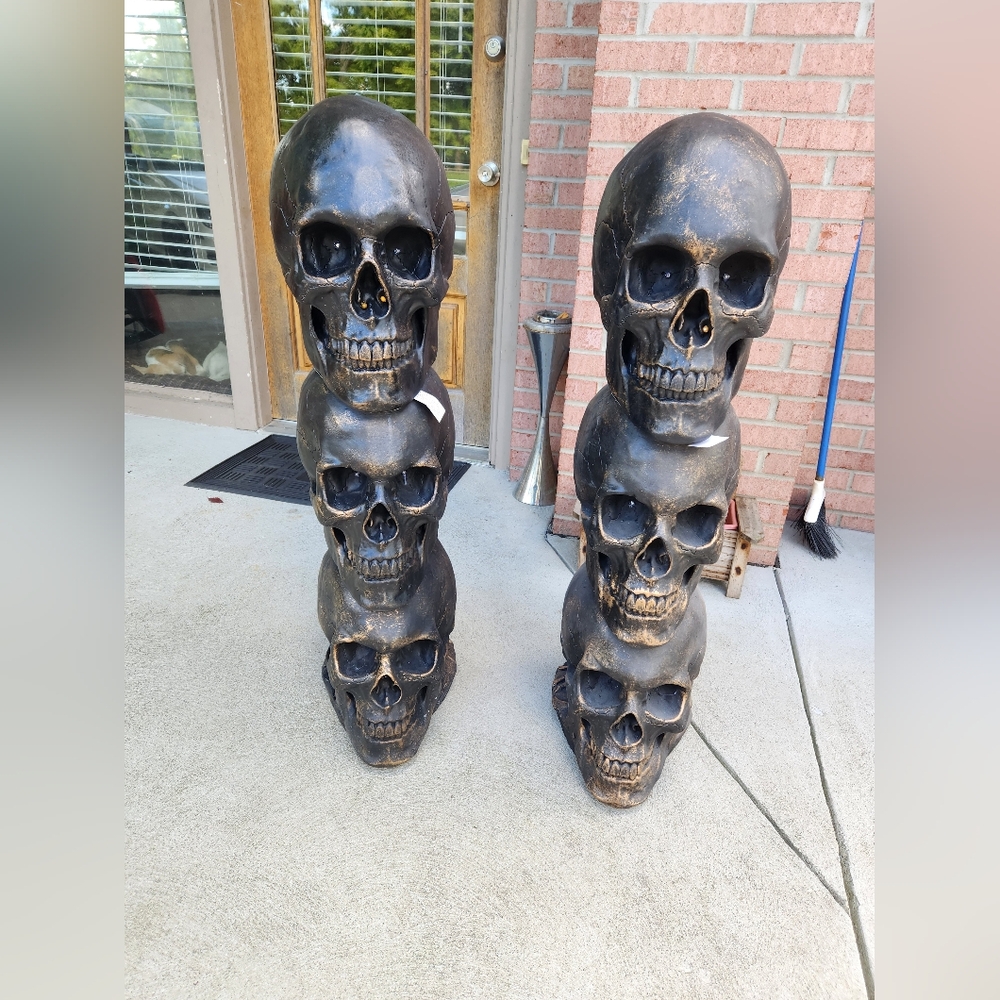 2 New Old Time Pottery Halloween Decorations 3ft